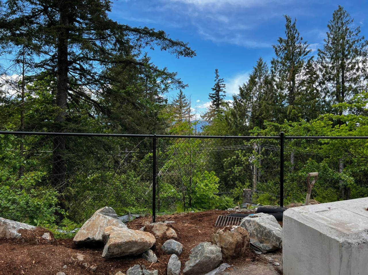 fence-installation-services-surrey-vancouver-lowermainland-bc-64.webp