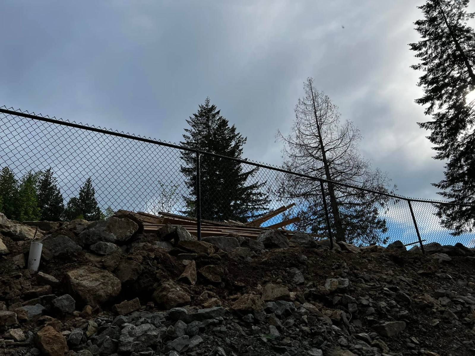 link-fence-30.webp